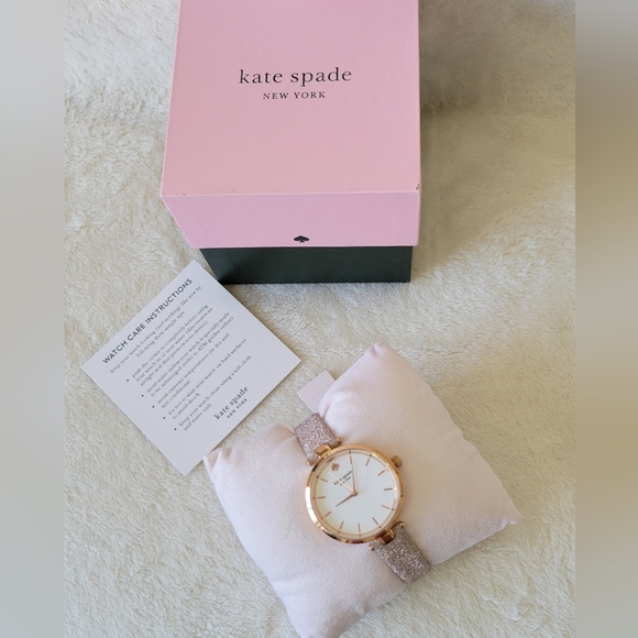 ✨️SOLD✨️💖KATE SPADE NY ROSE GOLD TONE GLITTER LEATHER WOMEN'S WATCH 💖 - Picture 3 of 8
